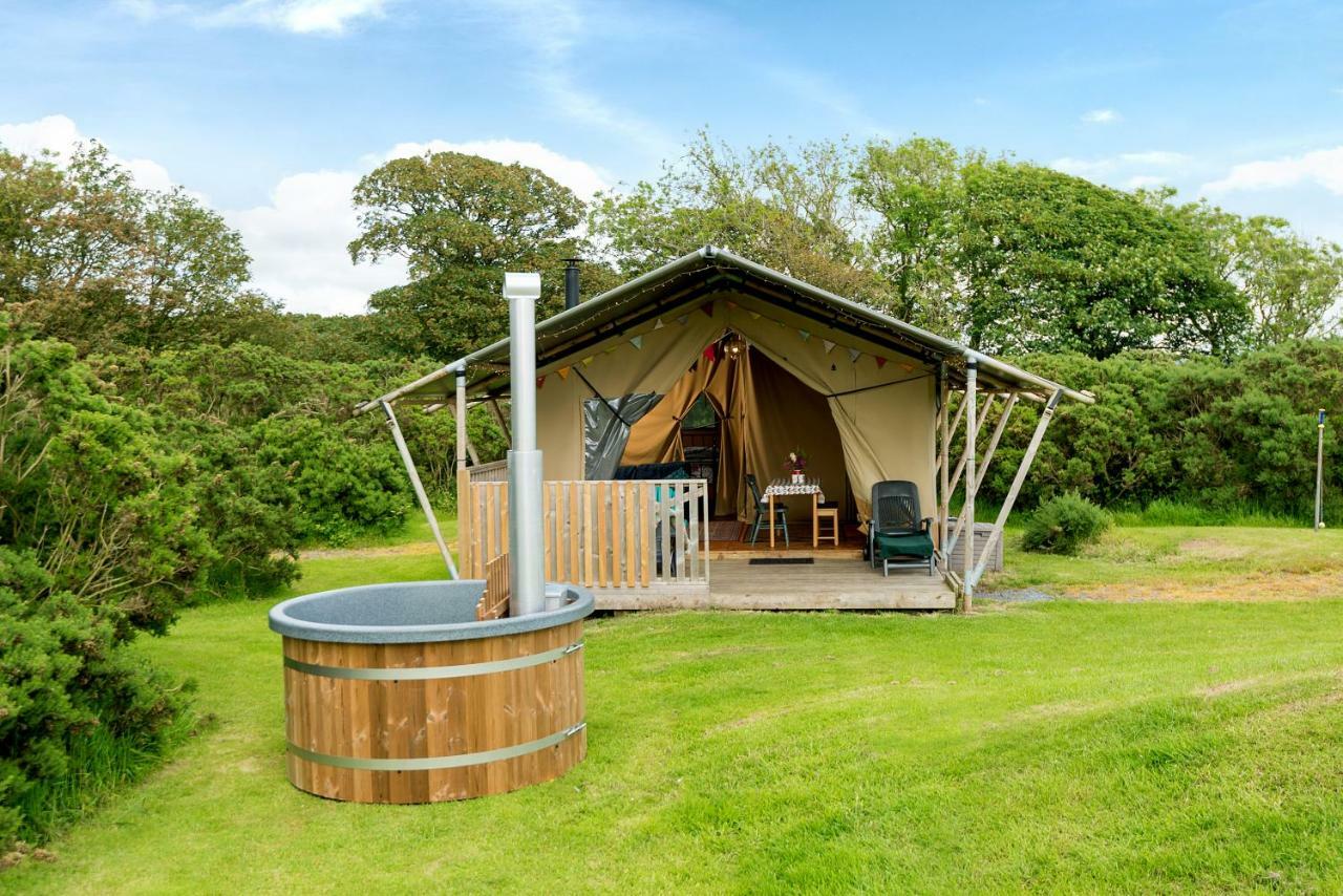 Kidwelly Glamping Hotel Exterior photo