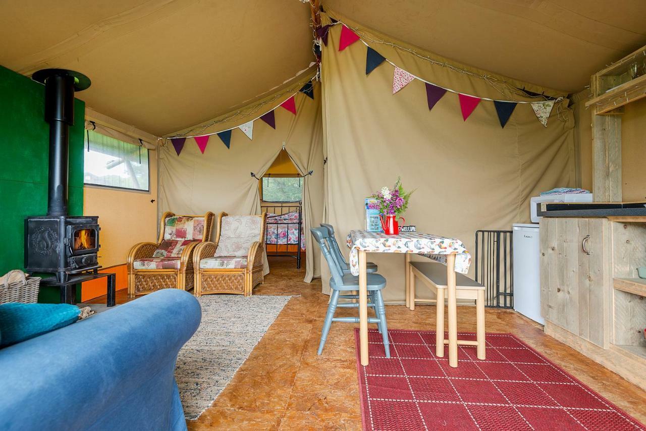 Kidwelly Glamping Hotel Exterior photo