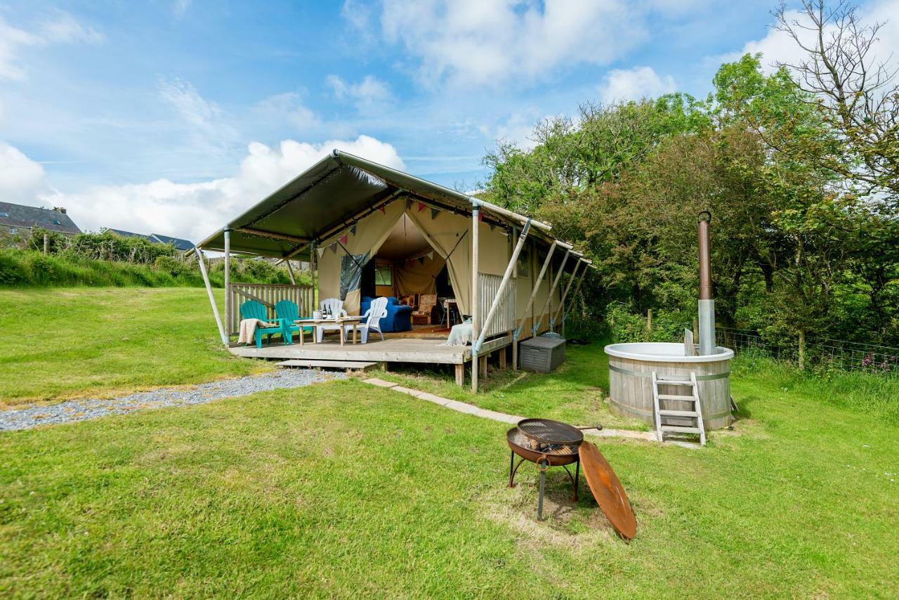 Kidwelly Glamping Hotel Exterior photo